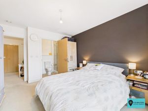 Bedroom- click for photo gallery